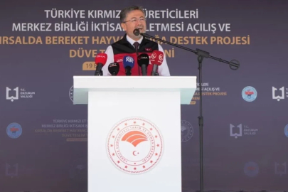 Bakan Yumaklı Erzurum’da açıkladı: "Artık hayvan aşısı ve kimliklendirme ücreti alınmayacak"
