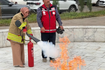 Yangın söndürme tüpünü ilk kez kullandılar
