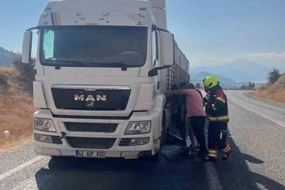 Sındırgı’da seyir halindeki araçta yangın çıktı

