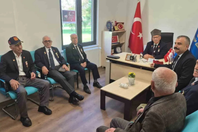 İl Müdürü Bayrak’tan Gaziler Günü’nde anlamlı ziyaret
