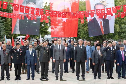 Ağrı’da Gaziler Günü dolayısıyla tören düzenlendi
