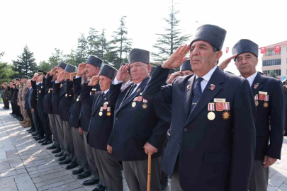 Erzincan’da 19 Eylül Gaziler Günü için tören düzenlendi
