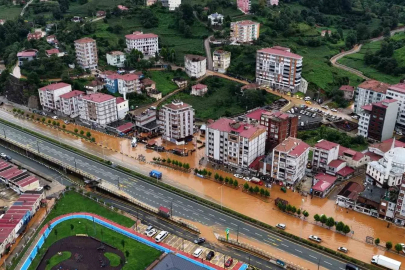 Rize’nin İyidere ilçesinde selin ortaya çıkardığı manzara havadan görüntülendi
