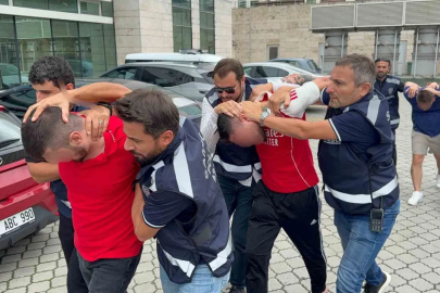 Öldürmeye teşebbüsten 15 yıl hapis cezasıyla aranan hükümlü saklandığı evde silahlarla yakalandı
