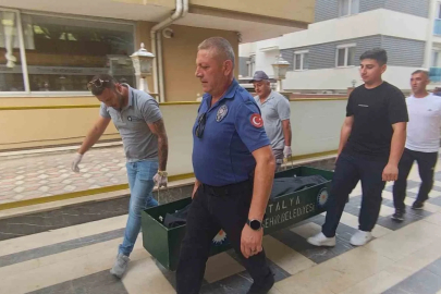 Rus uyruklu turist konakladığı otelin koridorunda ölü bulundu

