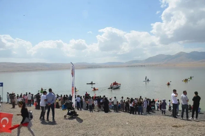 Bulanık’ta ‘Su Sporları ve Plaj Oyunları Şenliği’ düzenlendi
