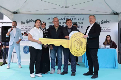Melikgazi’de 24 aile yeni evlerine kavuştu
