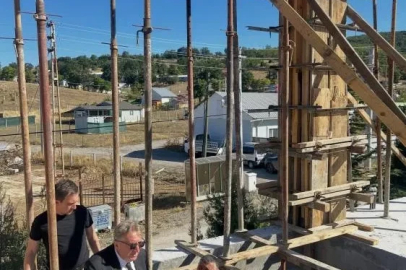 Kaymakam Helvacı, köy konağı inşaatını inceledi
