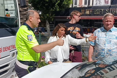 Kazada haklı olduklarını anlatamayan turistlere vatandaşlar sahip çıktı

