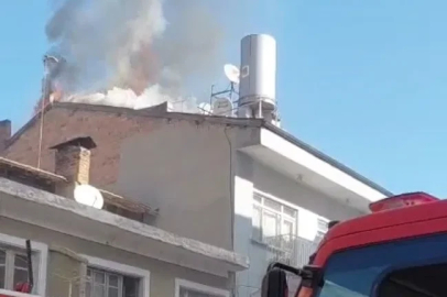 Malatya’da korkutan çatı yangını
