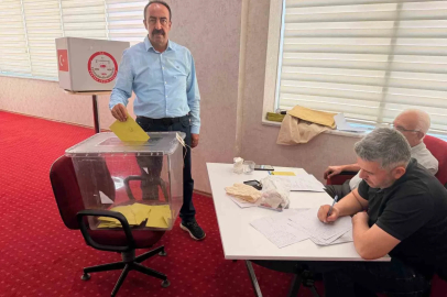 Adıyaman Veteriner Hekimleri Odasında Orhan Öztürk Güven tazeledi
