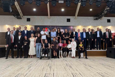 Minik gazetecilere özel ödül
