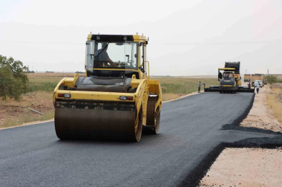 Şanlıurfa’da 4 ilçeyi birbirine bağlayan yolda hummalı çalışma
