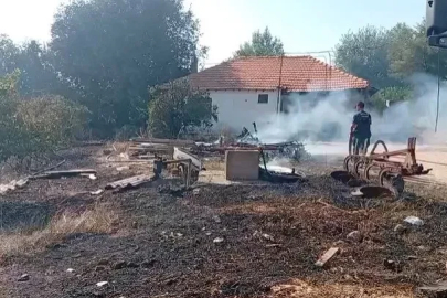 Serik’te çıkan yangında biber serası zarar gördü, alevler eve metreler kala durduruldu
