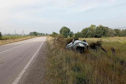 Takla atan otomobilin sürücüsü yaralandı
