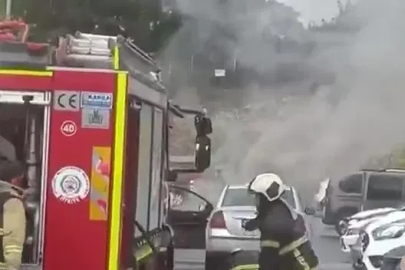 Hastane otoparkında otomobil yangını
