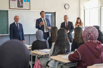 Yılmaz’dan üniversite öğrencilerine büyük destek
