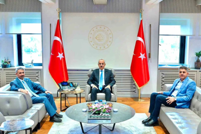 Milletvekili Alkayış: "Atatürk Bulvarı’nda 12 kilometrelik yan yollarımızı yeniliyoruz"
