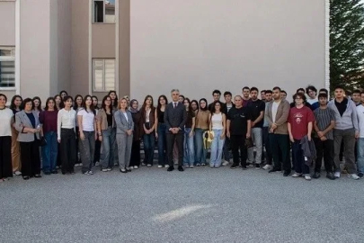 EBYÜ Rektörü Kuyrukluyıldız, Tıp Fakültesi öğrencileriyle buluştu
