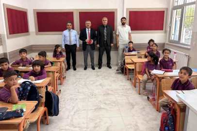 Depremde yıkılan Küçüklü İlkokulu yeni binasında eğitim-öğretime başladı
