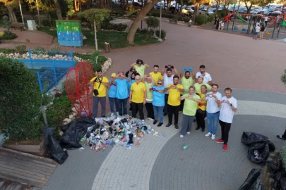 Tekirdağ’da sokaklar hareketlendi: Spor yaptılar, çöp topladılar
