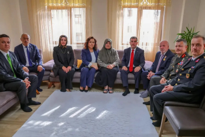 Bayburt’ta Kıbrıs gazileri evlerinde ziyaret edildi
