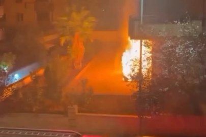 Gaziantep’te elektrikli otomobil alev alev yandı
