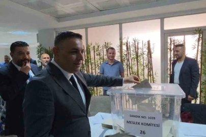 Başkan Sadıkoğlu, oyunu kullandı
