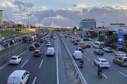 İstanbul’da yağışların bitmesiyle trafik normal seyrine döndü
