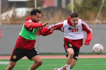 Eskişehirspor, 1922 Akşehir SK maçı için hazırlanıyor
