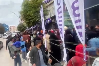 Darıca’da indirim izdihamı trafiği aksattı
