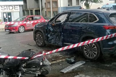 Esenyurt’ta motosiklet ile otomobil çarpıştı: 19 yaşındaki sürücü hayatını kaybetti
