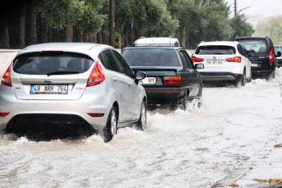 Muğla’ya gök gürültülü sağanak yağışuyarısı
