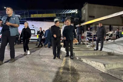 Manisa Valisi Özkan: "Bu zor süreçte işçilerimizin ve ailelerimizin yanındayız"
