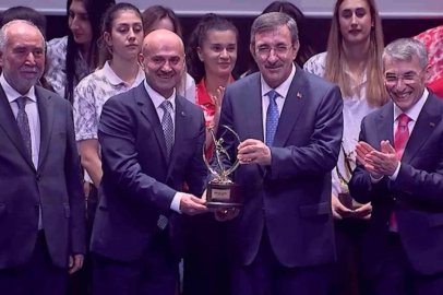 Diyarbakır’ın lezzet durağı Sıtkı Usta ailesine ‘Spora katkı ödülü’

