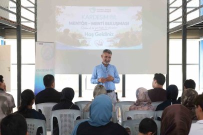 HBB’den başarılı öğrencilere burs, tablet ve mentörlük desteği
