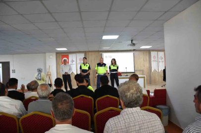 Batman’da öğrenci servis şoförleri ve rehber personele trafik eğitimi verildi
