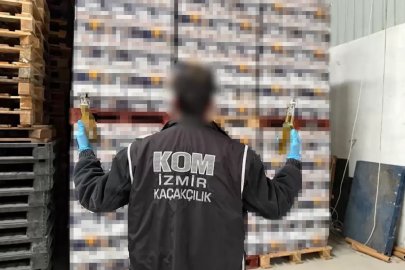 İzmir’de yılın en büyük kaçak içki operasyonu: 3 milyon 800 bin liralık kaçak içki ele geçirildi

