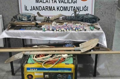 Malatya’da kaçak kazı yapan 6 şüpheli suçüstü yakalandı
