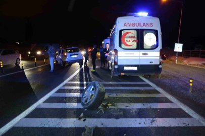 Nevşehir’de iki otomobil kafa kafaya çarpıştı: 3’ü Çinli turist 5 yaralı
