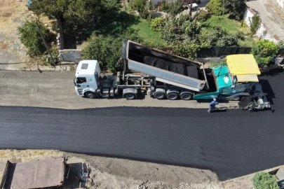 Hayrabolu’da üç caddede asfalt çalışması
