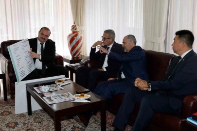 FISU heyetinden Atatürk Üniversitesine ziyaret: Erzurum’un 2029 Dünya Üniversiteler Kış Oyunları hedefi için Rektör Hacımüftüoğlu’ndan güçlü mesaj
