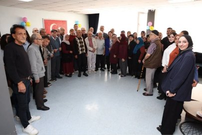 Vali Makas’tan huzurevi sakinlerine anlamlı buluşma
