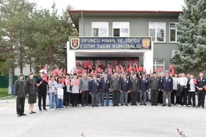 Erzincan Fen Lisesi öğrencileri Mehmetçiklerle bir araya geldi
