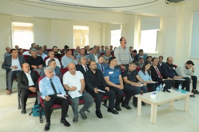 Çüngüş’te muhtarlar toplantısı düzenlendi
