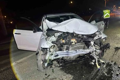 Keşan’da iki otomobil çarpıştı: 5 yaralı
