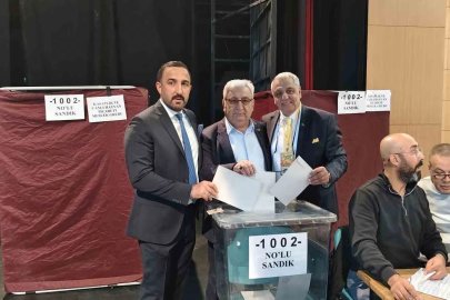 Sivas Ticaret Borsası seçimlerinde Karakaya güven tazeledi
