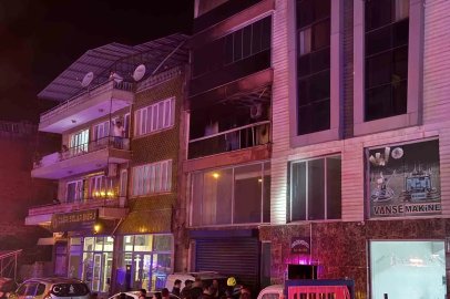 Yangına uykularında yakalandılar: 5 kişi dumandan etkilendi
