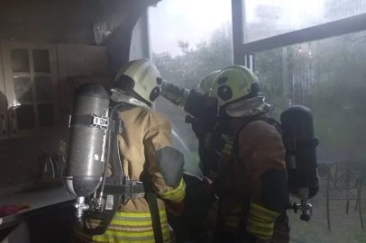 Antakya’da ev yangını büyümeden kontrol altına alındı
