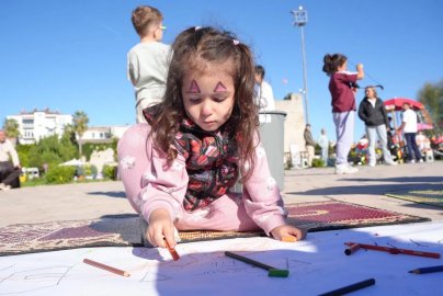Sinop’ta çocuklar Filistinli yaşıtları için çizdi
